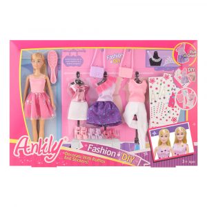 ANLILY DUKKE MED EKSTRA KLÆR,